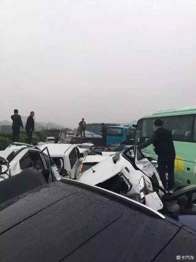 滬蓉高速車禍實時更新，最新消息匯總