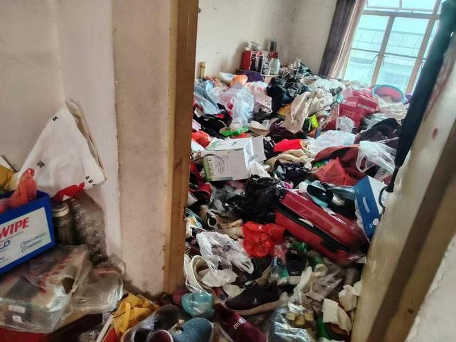 肖阿婆家垃圾清理完成，自然美景探尋之旅開啟