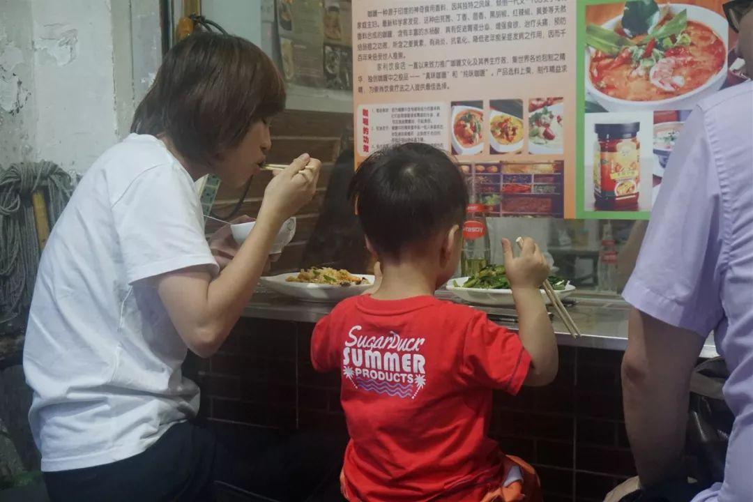 治病的醫院不應成為打卡景點，小巷特色小店的奇妙之旅