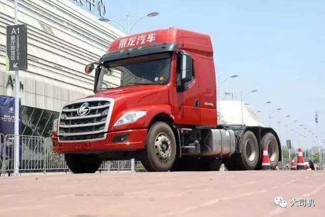 乘龍T5牽引車最新款深度解析與觀點闡述