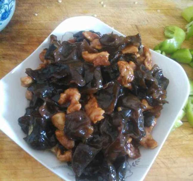 勵(lì)志成長(zhǎng)故事，最新肉片帶你領(lǐng)略自信與成就感的盛宴