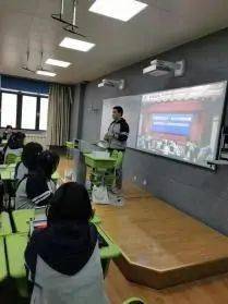 最新陽(yáng)光報(bào)價(jià)，學(xué)習(xí)變革的力量與自信的魔力