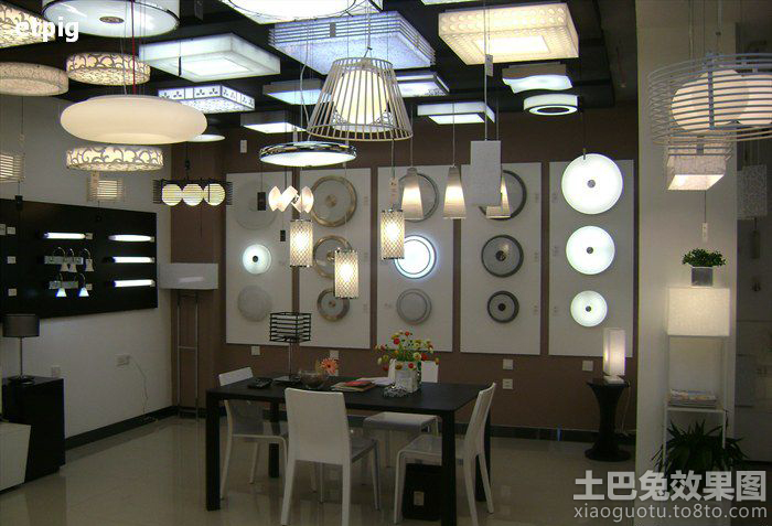 最新燈飾店裝修效果圖，展現變化、學習與自信的力量