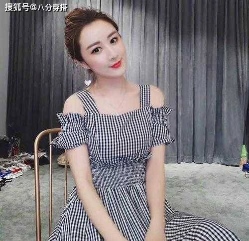 女明星緊身衣背后的時尚秘境，秘密小巷的探秘之旅