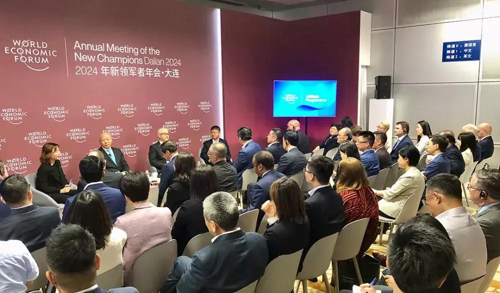 科技之光，重塑未來生活體驗，展現最新希望