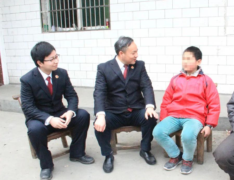 鋁合金型材玻璃隔斷墻 第33頁