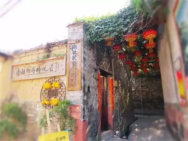 洪陽柳莊村小巷深處的獨特魅力，最新視頻揭秘特色小店驚喜