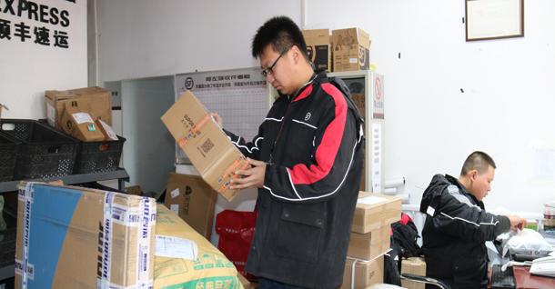 深圳順豐最新招聘信息及其影響，個人觀點論述深度解析