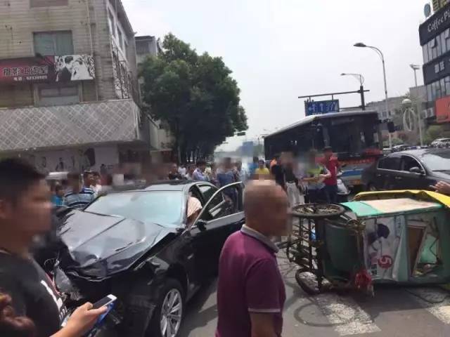 余姚車禍最新消息視頻,余姚車禍最新消息視頻，時代的警鐘與社會的反思
