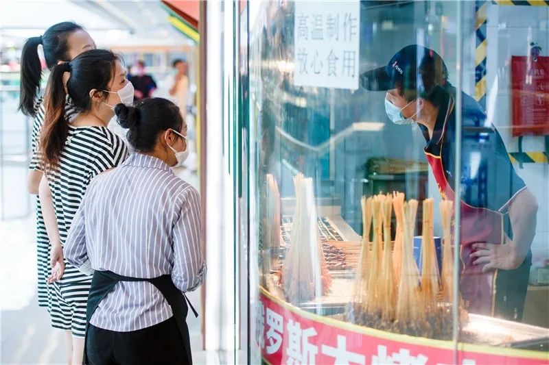 吃貨大街最新破解版，科技重塑美食之旅，體驗獨特生活魅力
